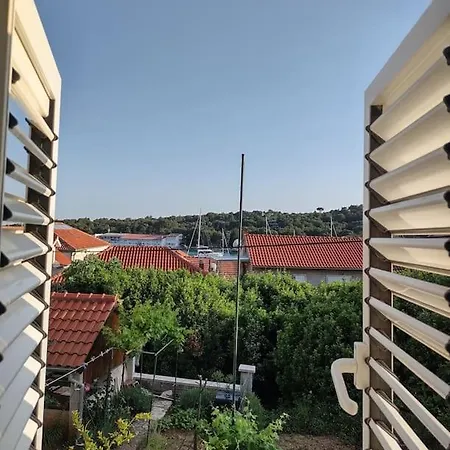 Marine * Prvić Luka
